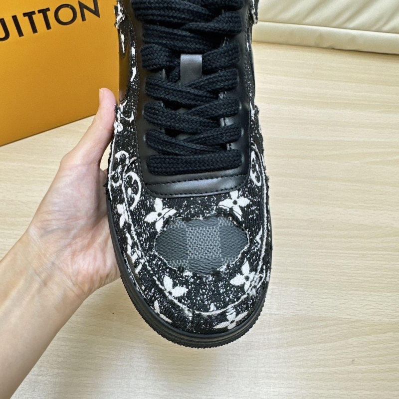 Louis Vuitton Sneakers